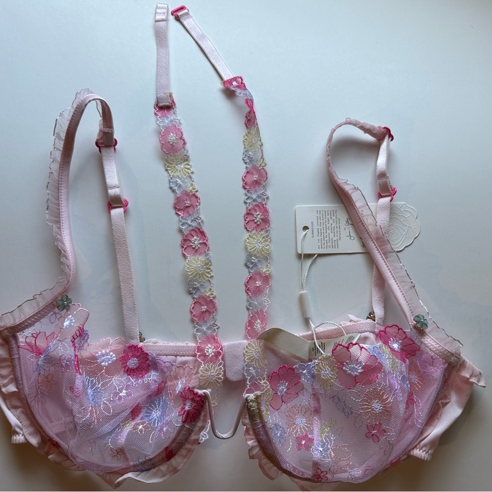 NWT FOR LOVE & AND LEMONS Victorias Secret Bra greenhouse garden underwire M Med